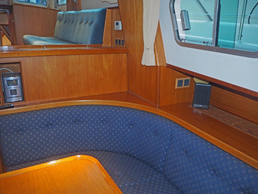 Aft cabin, Accommodation